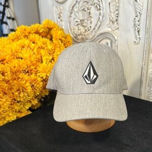 Volcom Gray Wool Sized L-XL Cap with Logo